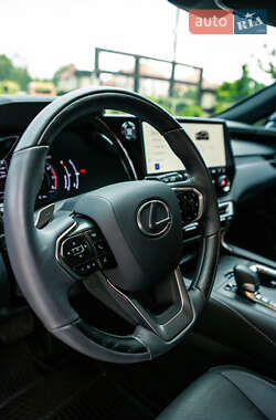 Внедорожник / Кроссовер Lexus RX 2024 в 