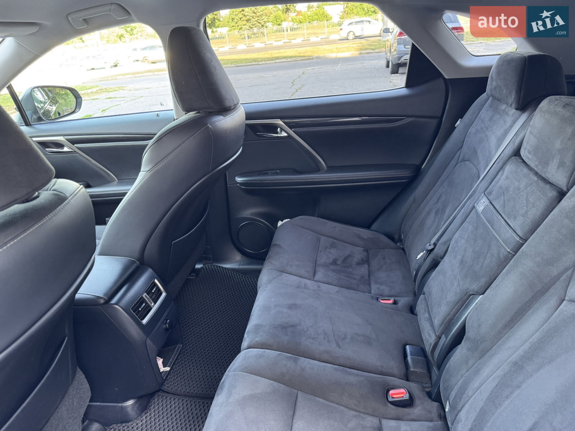 Lexus RX 2018 VIN JTJBAMCAX02062508 фото оголошення 5 з 12