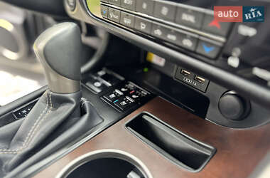 Внедорожник / Кроссовер Lexus RX 2021 в Киеве