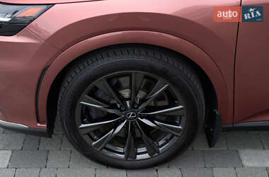 Внедорожник / Кроссовер Lexus RX 2022 в 