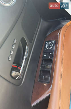 Внедорожник / Кроссовер Lexus RX 2012 в 
