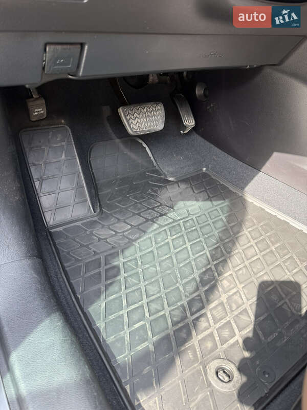 Позашляховик / Кросовер Lexus RX 2015 в Києві фото 11 Позашляховик / Кросовер Lexus RX 2015 в Києві