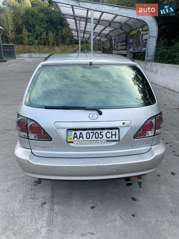 Внедорожник / Кроссовер Lexus RX 2002 в Киеве