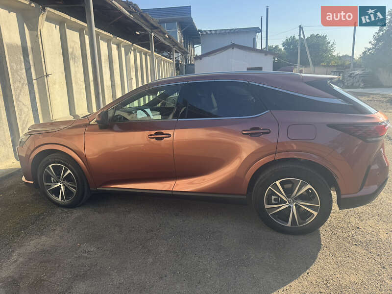 Внедорожник / Кроссовер Lexus RX 2023 в Сколе фото 7 Внедорожник / Кроссовер Lexus RX 2023 в Сколе