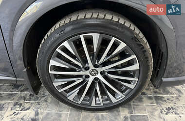 Внедорожник / Кроссовер Lexus RX 2023 в 