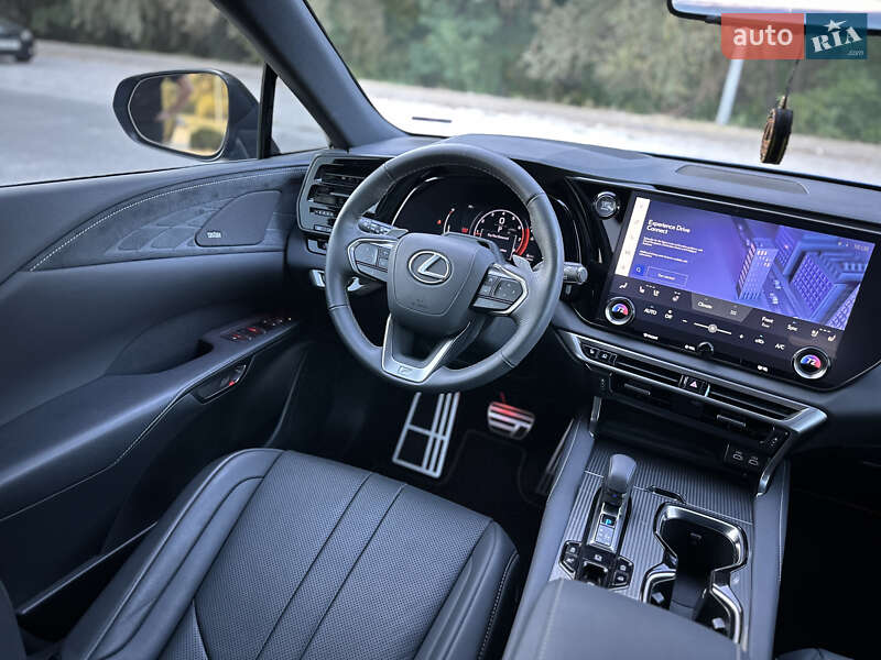 Внедорожник / Кроссовер Lexus RX 2023 в Днепре