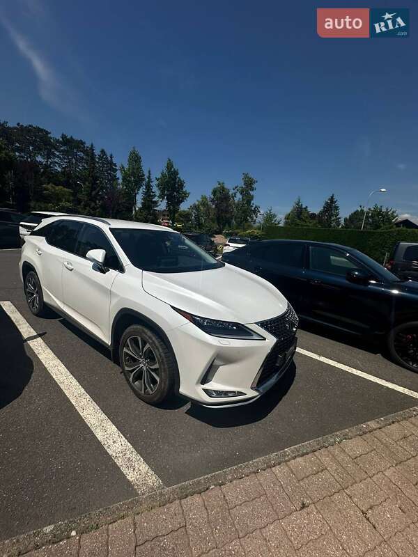 Внедорожник / Кроссовер Lexus RX 2021 в 
