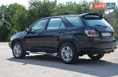 Внедорожник / Кроссовер Lexus RX 2000 в 