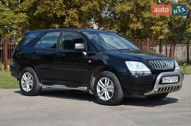 Внедорожник / Кроссовер Lexus RX 2000 в 