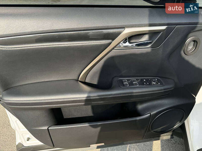 Внедорожник / Кроссовер Lexus RX 2018 в Тернополе