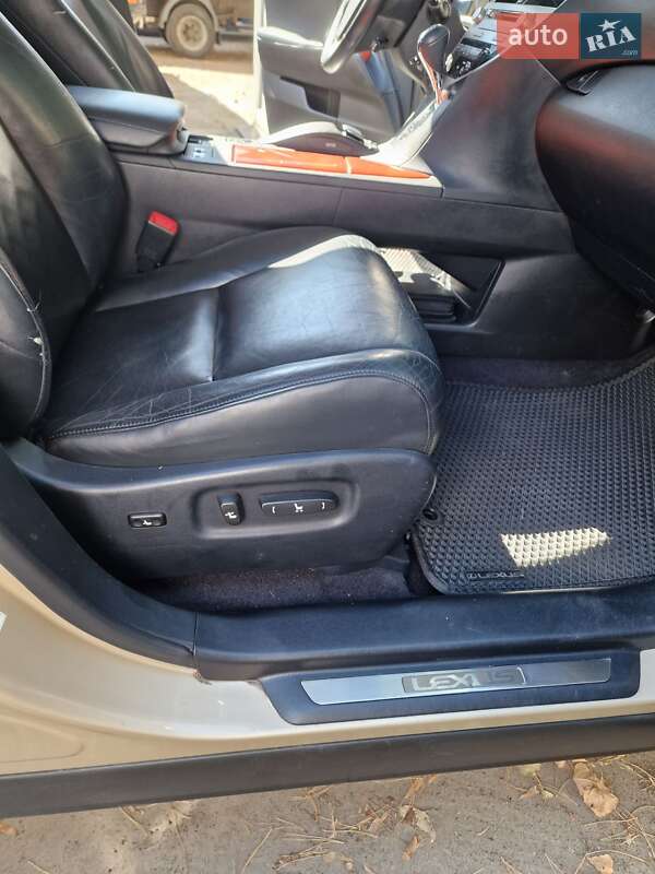 Внедорожник / Кроссовер Lexus RX 2010 в Киеве