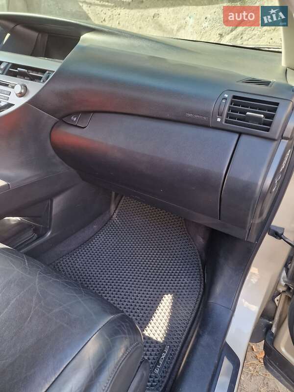 Внедорожник / Кроссовер Lexus RX 2010 в Киеве