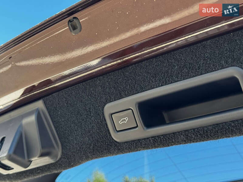 Внедорожник / Кроссовер Lexus RX 2016 в Киеве фото 23 Внедорожник / Кроссовер Lexus RX 2016 в Киеве