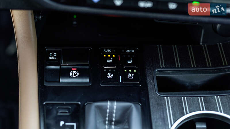 Позашляховик / Кросовер Lexus RX 2020 в Львові