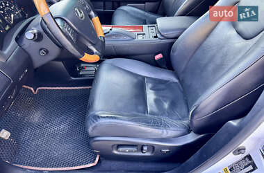 Внедорожник / Кроссовер Lexus RX 2011 в 