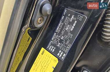 Внедорожник / Кроссовер Lexus RX 2004 в 