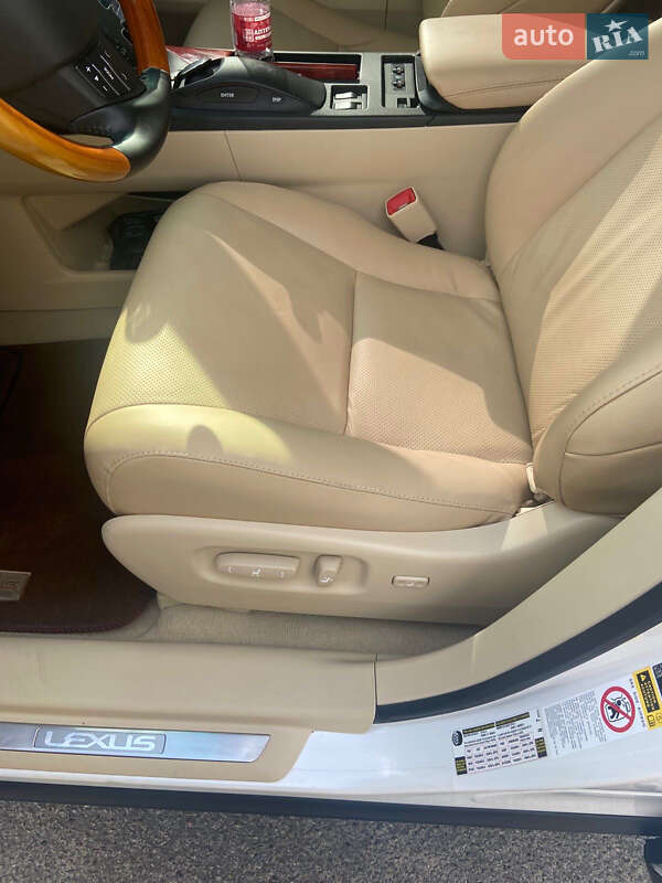Внедорожник / Кроссовер Lexus RX 2010 в Харькове