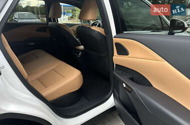 Внедорожник / Кроссовер Lexus RX 2023 в 