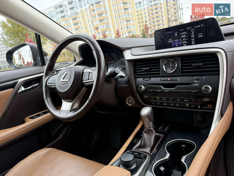 Внедорожник / Кроссовер Lexus RX 2017 в Ирпене