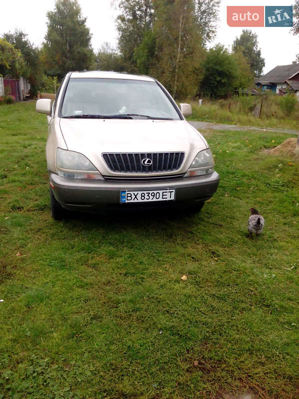 Внедорожник / Кроссовер Lexus RX 1998 в Шепетовке