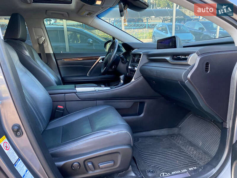 Позашляховик / Кросовер Lexus RX 2018 в Києві