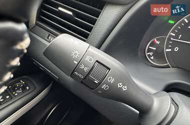 Внедорожник / Кроссовер Lexus RX 2021 в 