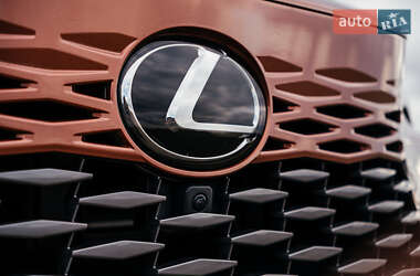 Внедорожник / Кроссовер Lexus RX 2024 в 