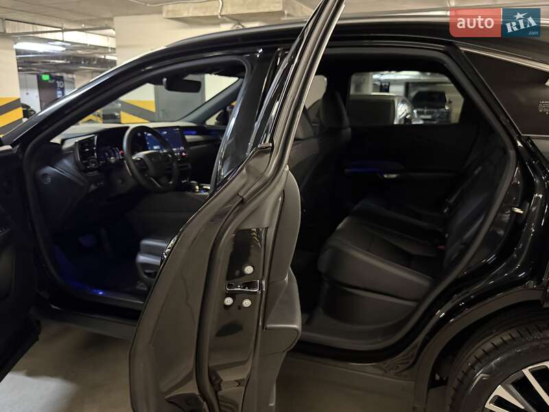 Позашляховик / Кросовер Lexus RX 2024 в Києві