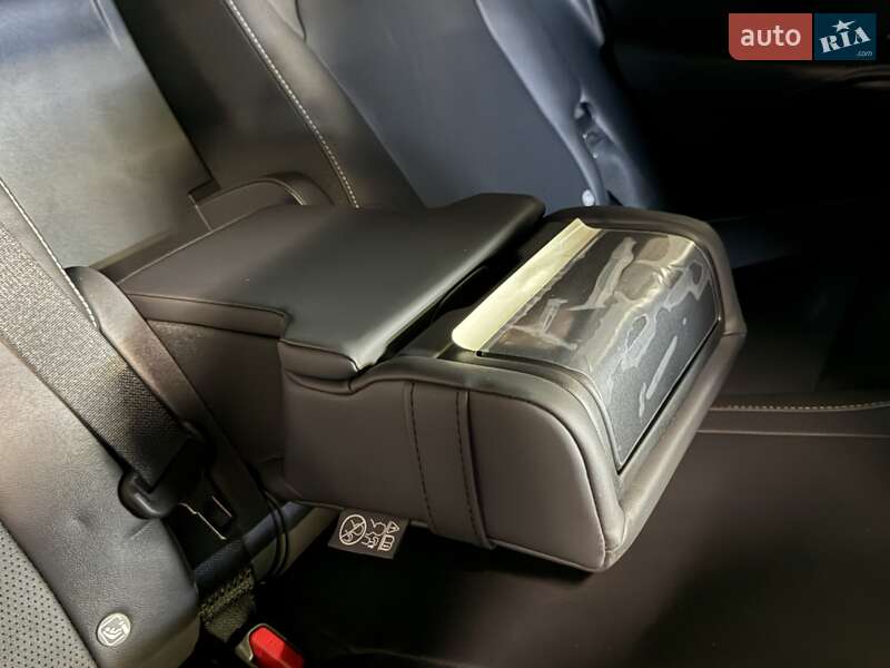 Позашляховик / Кросовер Lexus RX 2024 в Києві