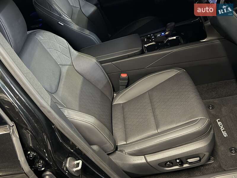 Позашляховик / Кросовер Lexus RX 2024 в Києві