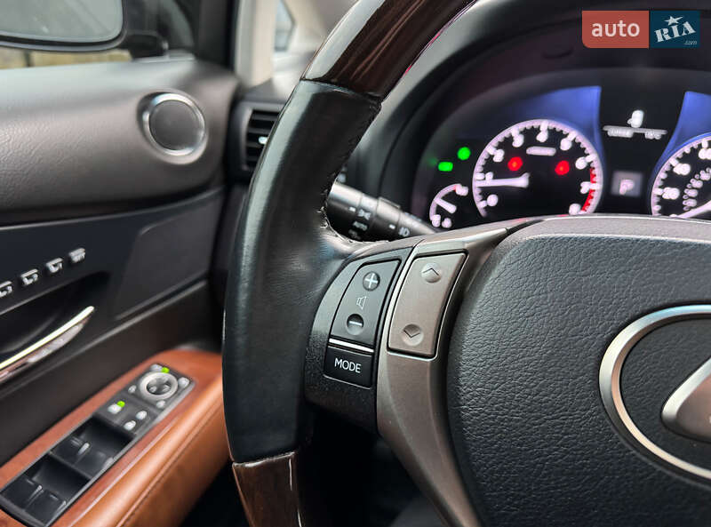 Позашляховик / Кросовер Lexus RX 2015 в Тернополі