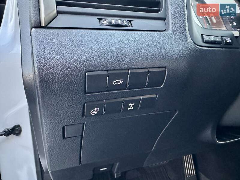 Позашляховик / Кросовер Lexus RX 2016 в Києві фото 30 Позашляховик / Кросовер Lexus RX 2016 в Києві