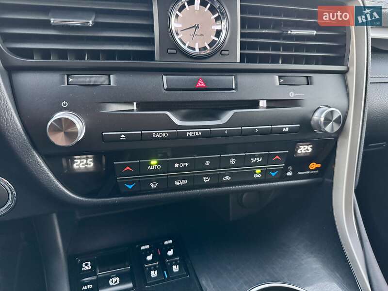 Позашляховик / Кросовер Lexus RX 2016 в Києві фото 59 Позашляховик / Кросовер Lexus RX 2016 в Києві
