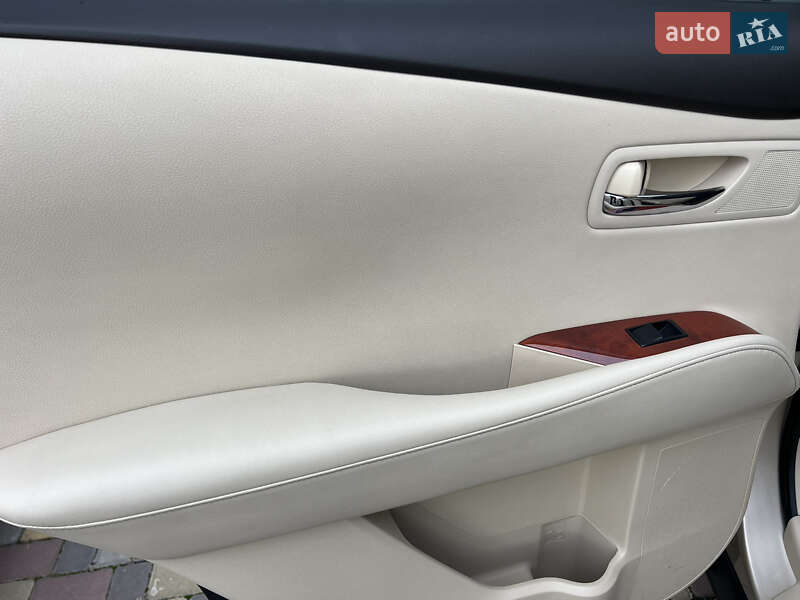 Внедорожник / Кроссовер Lexus RX 2009 в Днепре