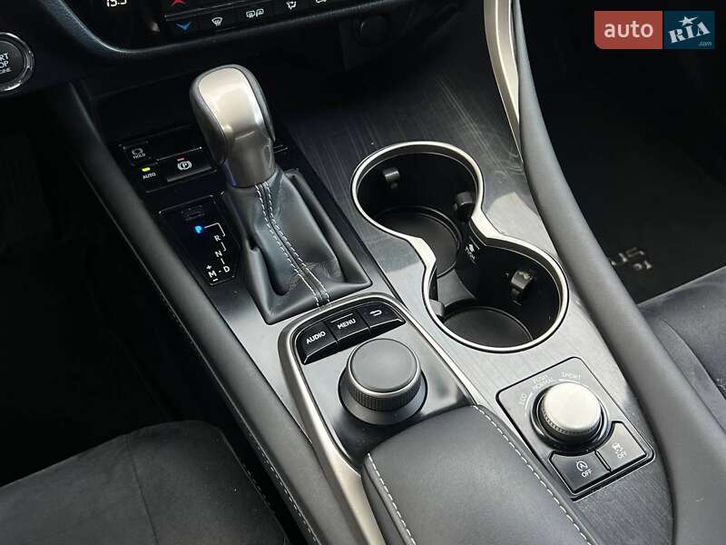 Позашляховик / Кросовер Lexus RX 2018 в Києві фото 30 Позашляховик / Кросовер Lexus RX 2018 в Києві