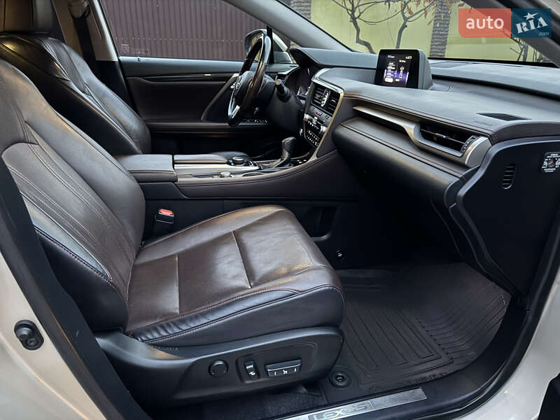 Позашляховик / Кросовер Lexus RX 2016 в Києві