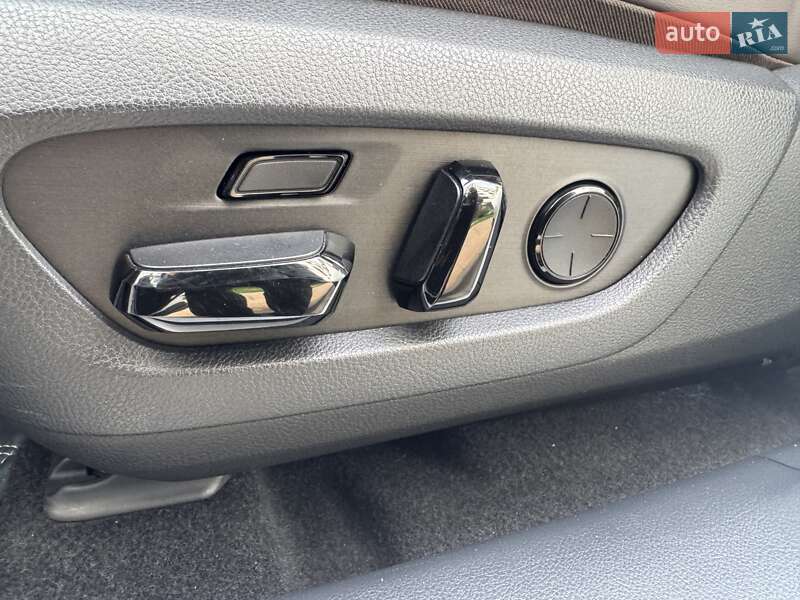 Внедорожник / Кроссовер Lexus RX 2023 в Киеве