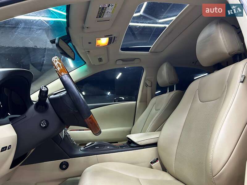 Позашляховик / Кросовер Lexus RX 2011 в Чернівцях