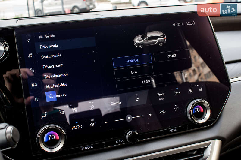 Позашляховик / Кросовер Lexus RX 2023 в Львові