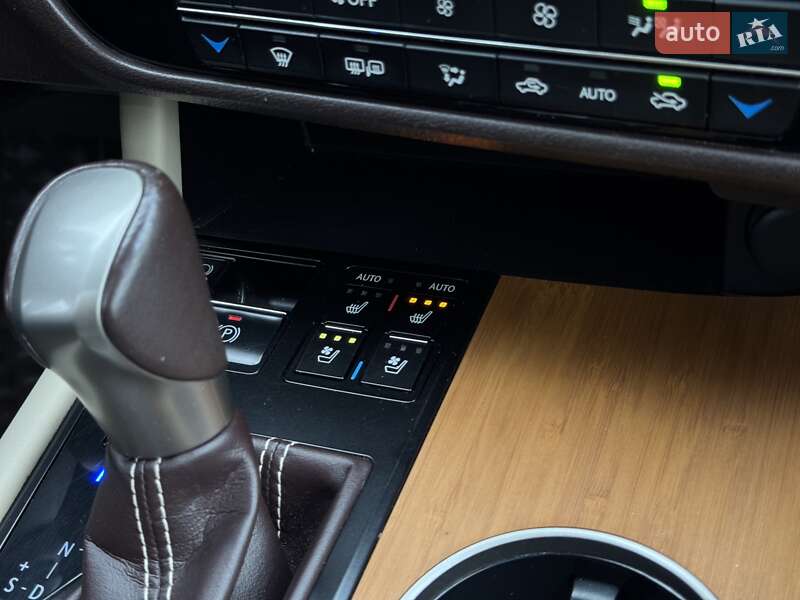 Внедорожник / Кроссовер Lexus RX 2019 в Киеве фото 24 Внедорожник / Кроссовер Lexus RX 2019 в Киеве