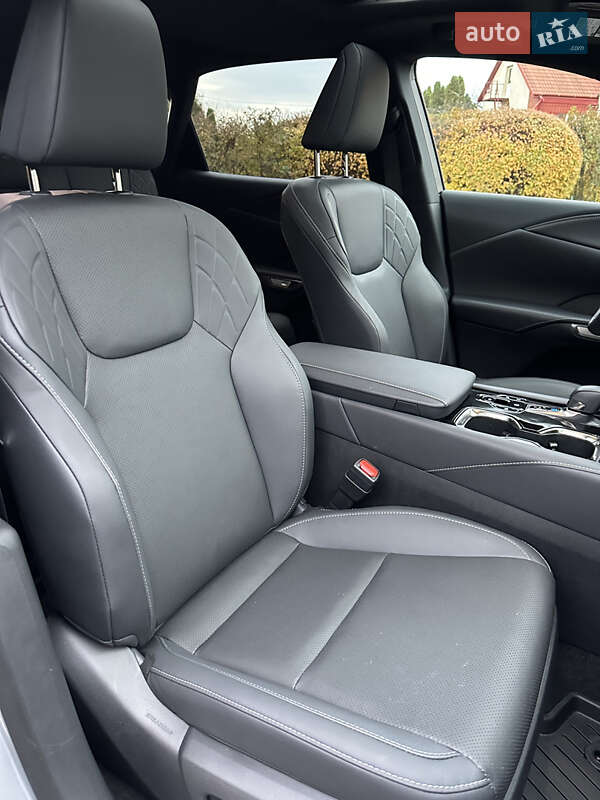 Позашляховик / Кросовер Lexus RX 2024 в Тернополі фото 38 Позашляховик / Кросовер Lexus RX 2024 в Тернополі