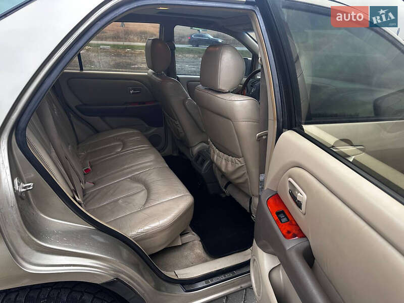 Внедорожник / Кроссовер Lexus RX 2001 в Львове