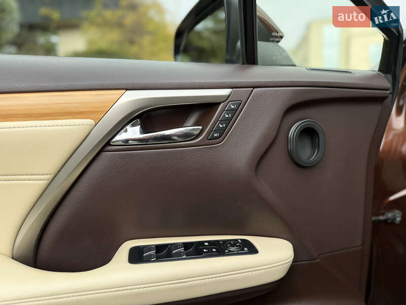 Внедорожник / Кроссовер Lexus RX 2018 в Львове