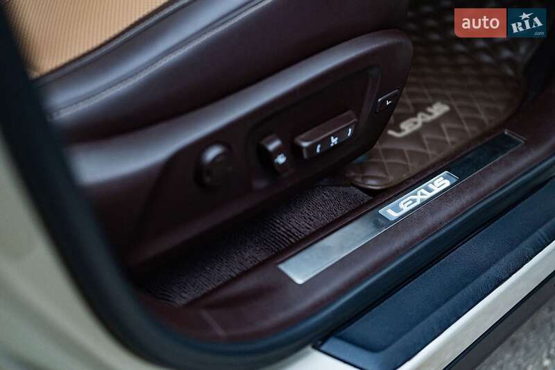 Внедорожник / Кроссовер Lexus RX 2020 в Кривом Роге