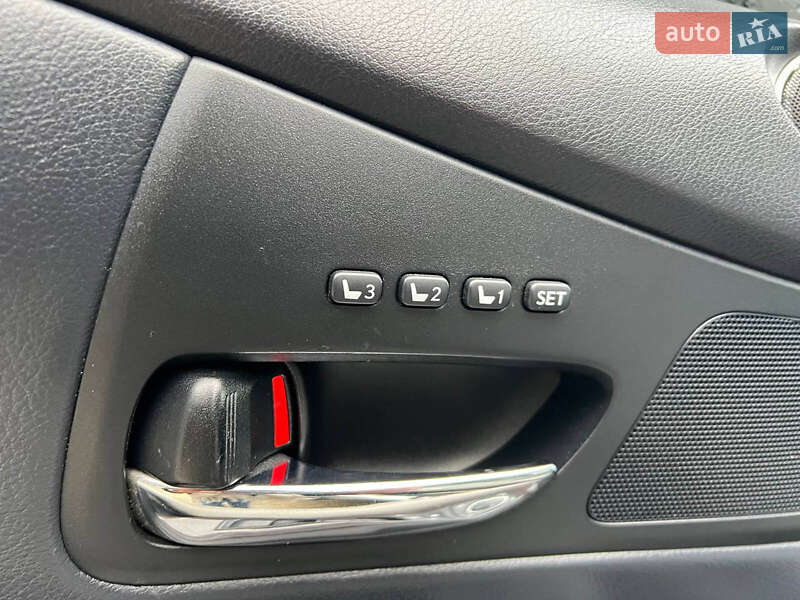 Позашляховик / Кросовер Lexus RX 2012 в Львові