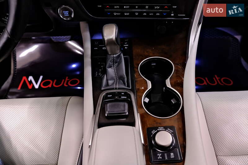 Внедорожник / Кроссовер Lexus RX 2017 в Одессе