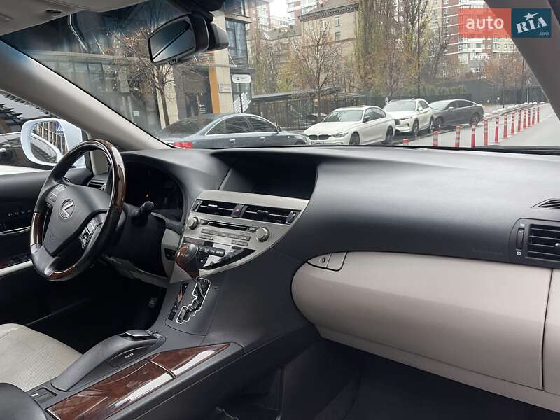 Внедорожник / Кроссовер Lexus RX 2010 в Киеве