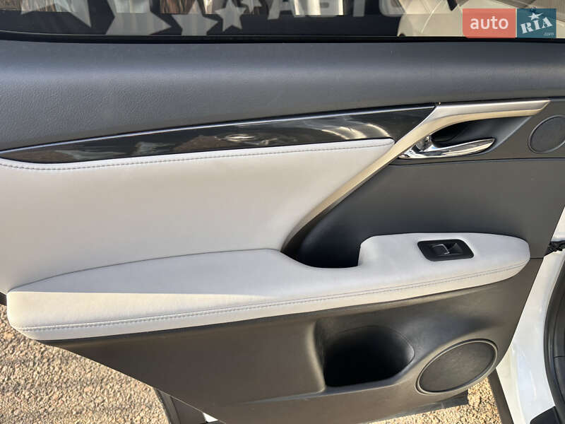 Внедорожник / Кроссовер Lexus RX 2018 в Киеве