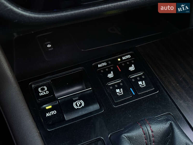 Позашляховик / Кросовер Lexus RX 2017 в Києві