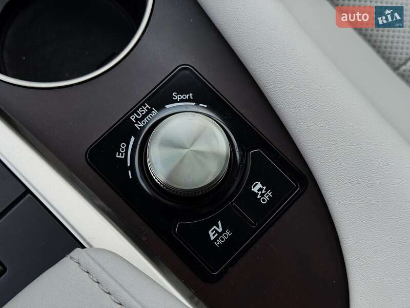 Внедорожник / Кроссовер Lexus RX 2022 в Киеве